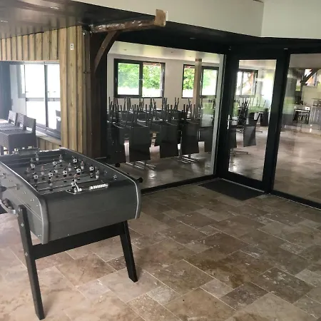 Domaine Les Petits Bois Seminaire 36 Couchages Avec Piscine Privee 31 Degres Clermont-Creans